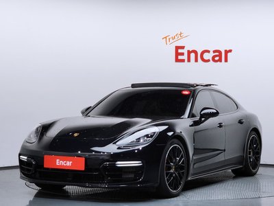 PORSCHE PANAMERA - 1