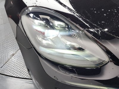 PORSCHE PANAMERA - 9