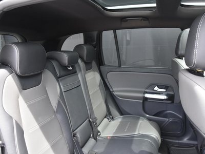 2022 Mercedes-BENZ GLB — миниатюра 34