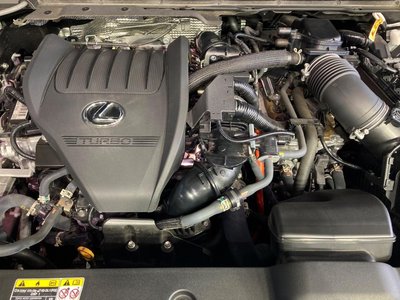 2023 Lexus RX — миниатюра 18