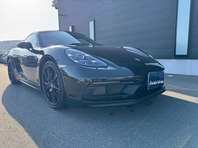 PORSCHE 718 CAYMAN