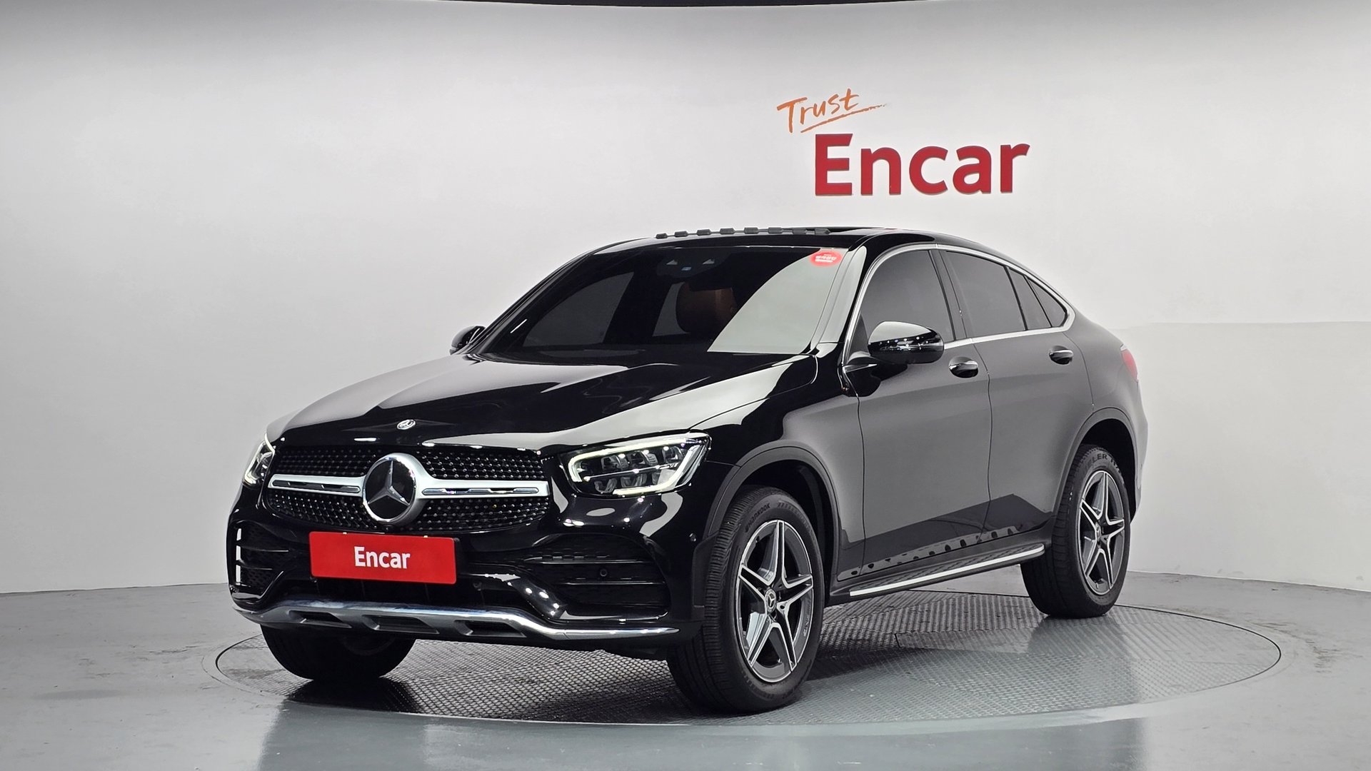 MERCEDES-BENZ GLC - View 1