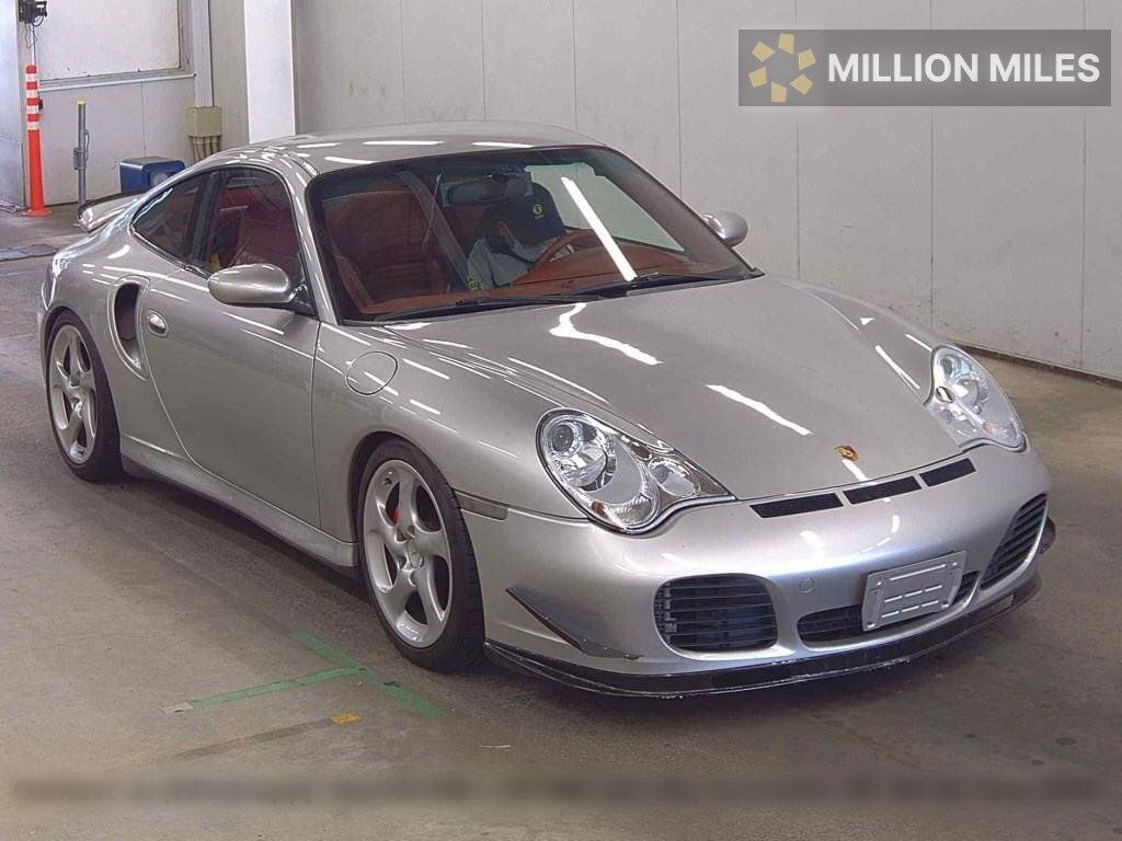 PORSCHE 911 - View 1