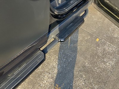 LAND ROVER DEFENDER - 8