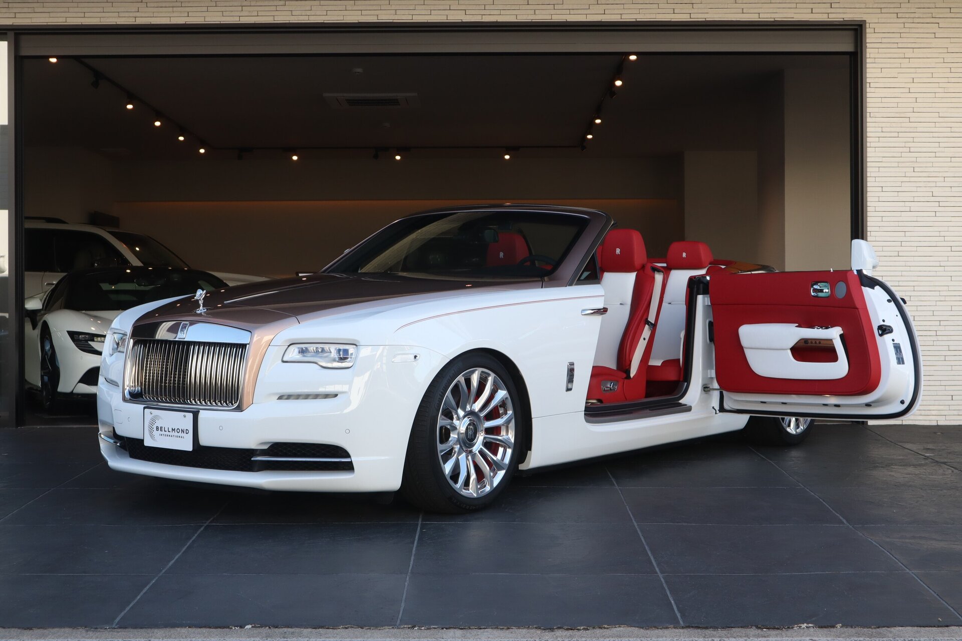 ROLLS ROYCE DAWN - View 1