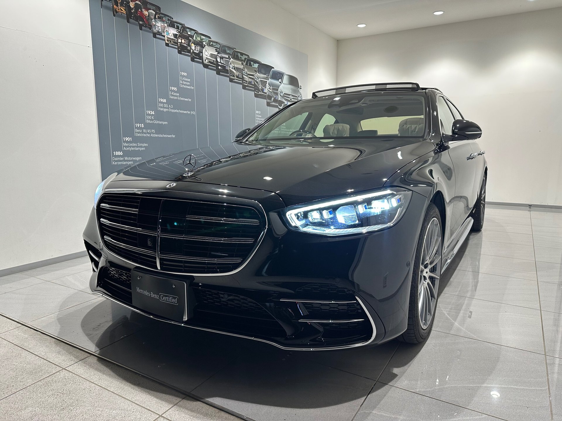 MERCEDES-BENZ S-CLASS - View 1