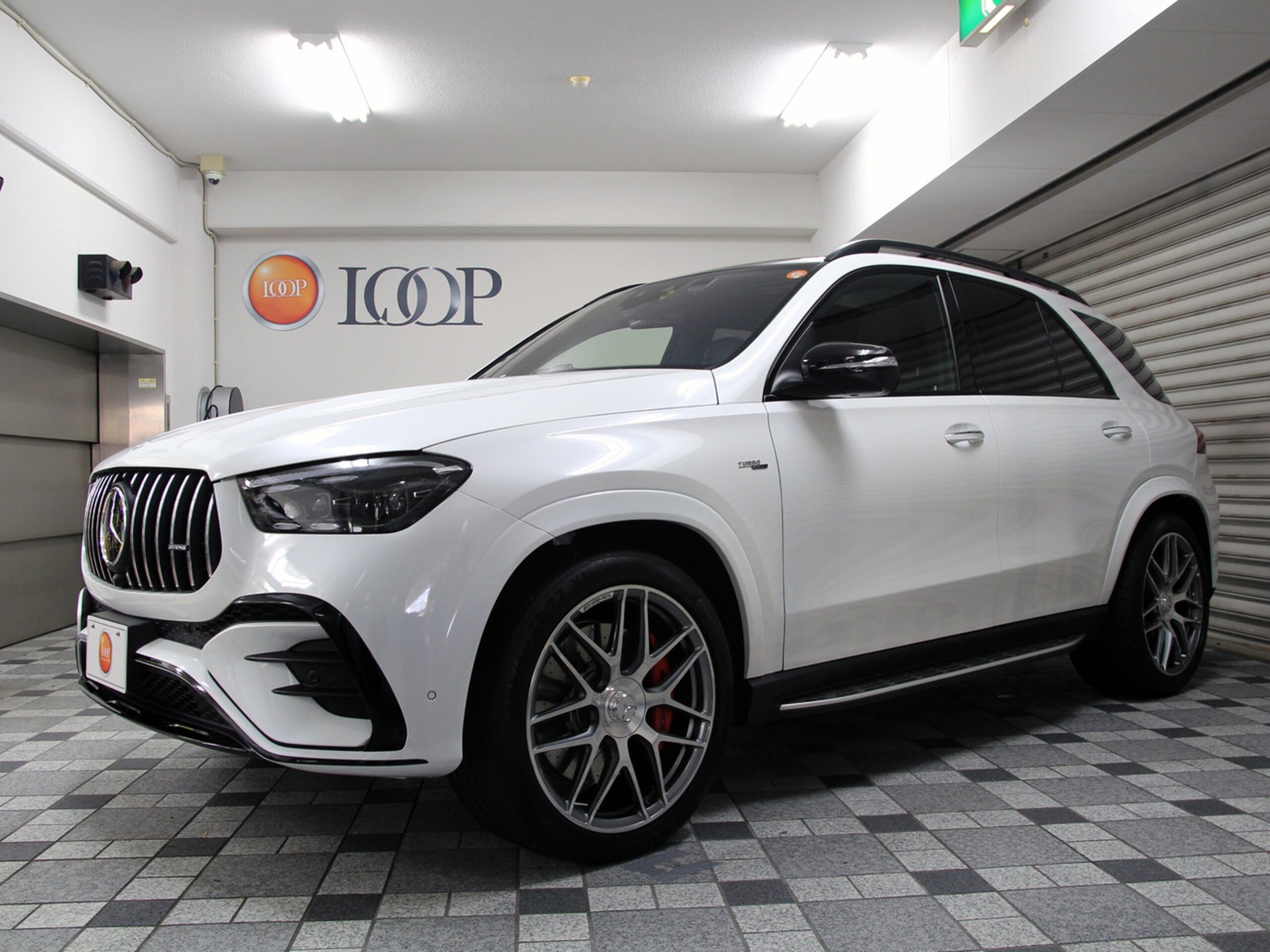 MERCEDES-BENZ GLE AMG - View 1