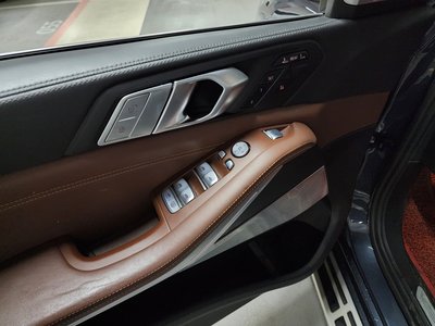 2021 BMW X7 缩略图 15