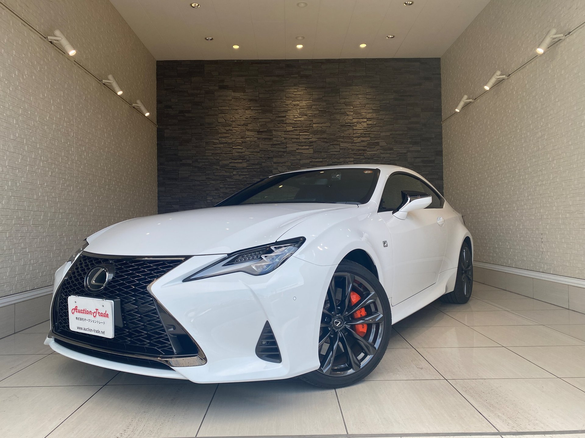 LEXUS RC - View 1