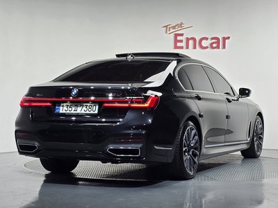 BMW 7 SERIES - 3