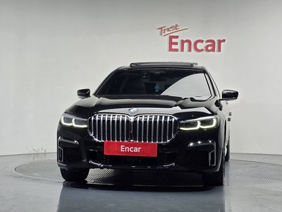 BMW 7 SERIES - 2