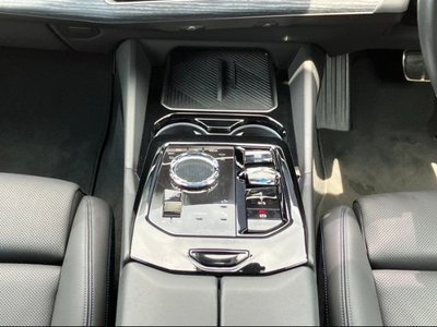 صورة مصغرة 17 لـ 2024 BMW BMW 5 SERIES