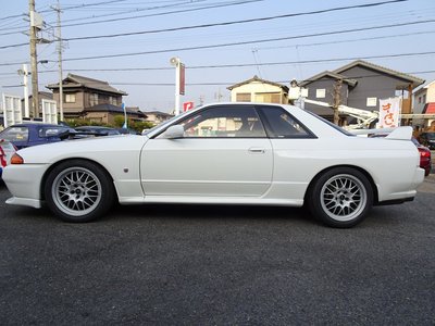 NISSAN SKYLINE GT-R - 6