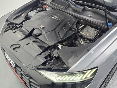 2021 AUDI Q8 photo 7