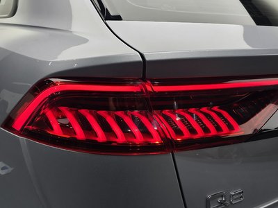 2021 AUDI Q8 photo 10