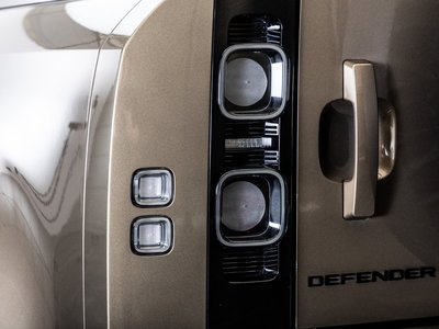 صورة مصغرة 38 لـ 2023 LAND Rover DEFENDER
