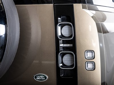 صورة مصغرة 37 لـ 2023 LAND Rover DEFENDER