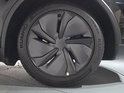 صورة 8 لـ 2025 Tesla MODEL Y