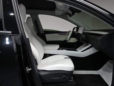 2025 Tesla MODEL Y thumbnail 16