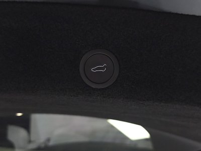 2025 Tesla MODEL Y thumbnail 29