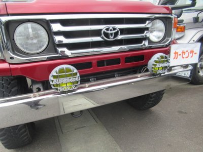 TOYOTA LAND CRUISER 70 - 9