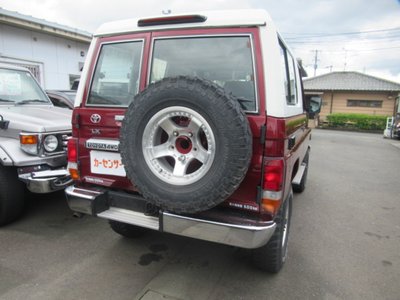 TOYOTA LAND CRUISER 70 - 5