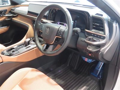 TOYOTA CROWN SPORT - 7