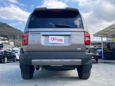 TOYOTA LAND CRUISER 250 - 8