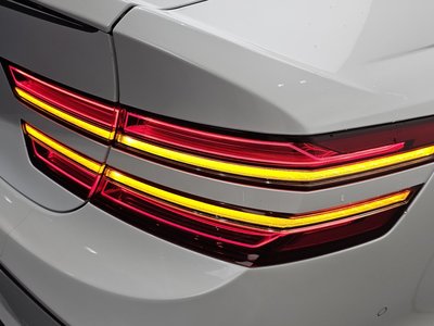 GENESIS G80 (RG3) - 10