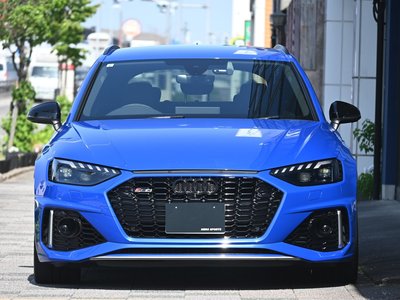 صورة 4 لـ 2021 AUDI RS4 AVANT