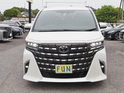 TOYOTA ALPHARD - 2