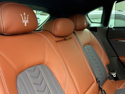 MASERATI LEVANTE GT HYBRID - 9