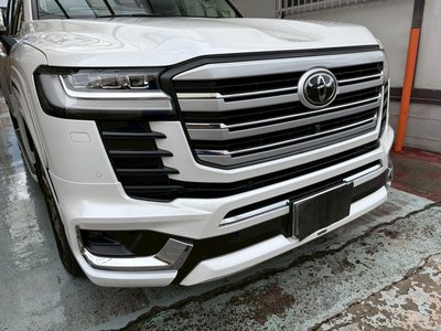 TOYOTA LAND CRUISER 300 - 10