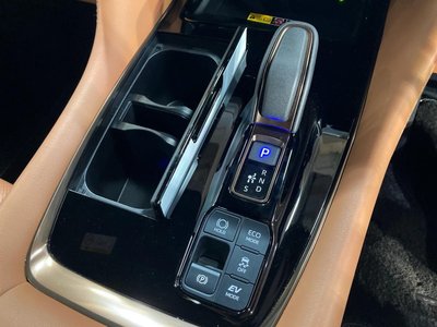 صورة مصغرة 46 لـ 2025 Toyota VELLFIRE