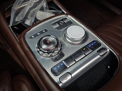 2022 Genesis G90 (RS4) — миниатюра 12