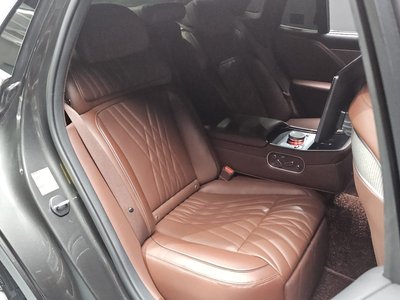 2022 Genesis G90 (RS4) — миниатюра 17