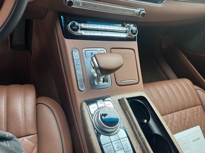 2019 Genesis G90 — фото 8