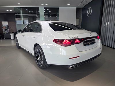 MERCEDES-BENZ E-CLASS - 4