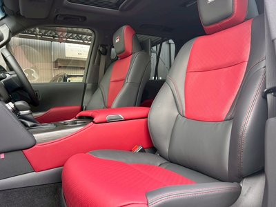 صورة مصغرة 35 لـ 2023 Toyota LAND CRUISER 300