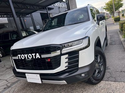 صورة مصغرة 13 لـ 2023 Toyota LAND CRUISER 300