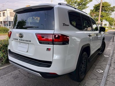 صورة مصغرة 24 لـ 2023 Toyota LAND CRUISER 300