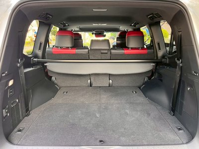 صورة مصغرة 26 لـ 2023 Toyota LAND CRUISER 300