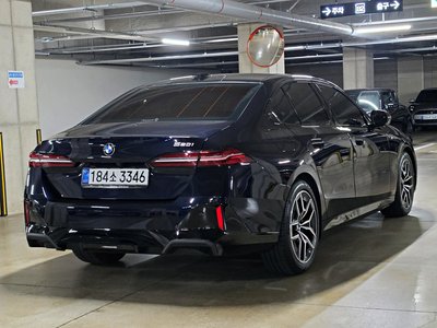 صورة 4 لـ 2025 BMW 5 SERIES