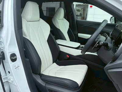 صورة مصغرة 59 لـ 2025 Lexus RX