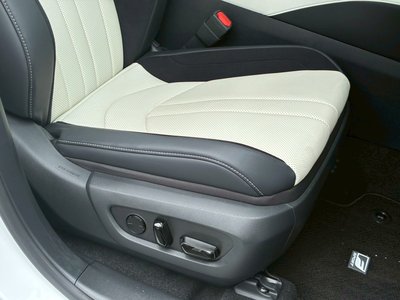صورة مصغرة 60 لـ 2025 Lexus RX
