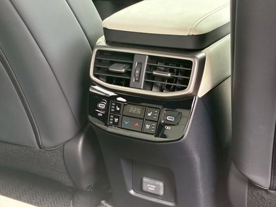 صورة مصغرة 74 لـ 2025 Lexus RX