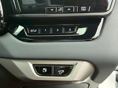 صورة مصغرة 44 لـ 2025 Lexus RX
