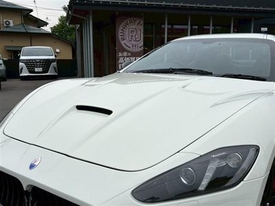 2016 Maserati GRANTURISMO photo 9