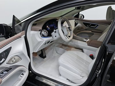 MERCEDES-BENZ EQS - 10