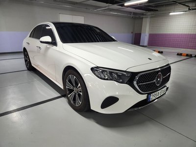 MERCEDES-BENZ E-CLASS - 2